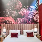 بيت ضيافة Palazzetto Trevi 4*