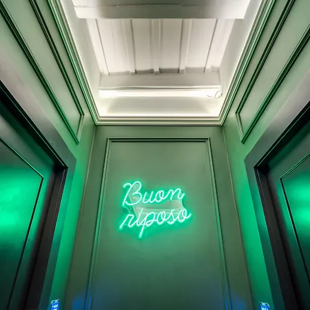 Palazzetto Trevi Rome