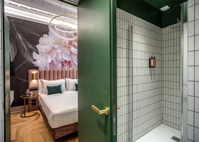 בית הארחה Palazzetto Trevi רומא